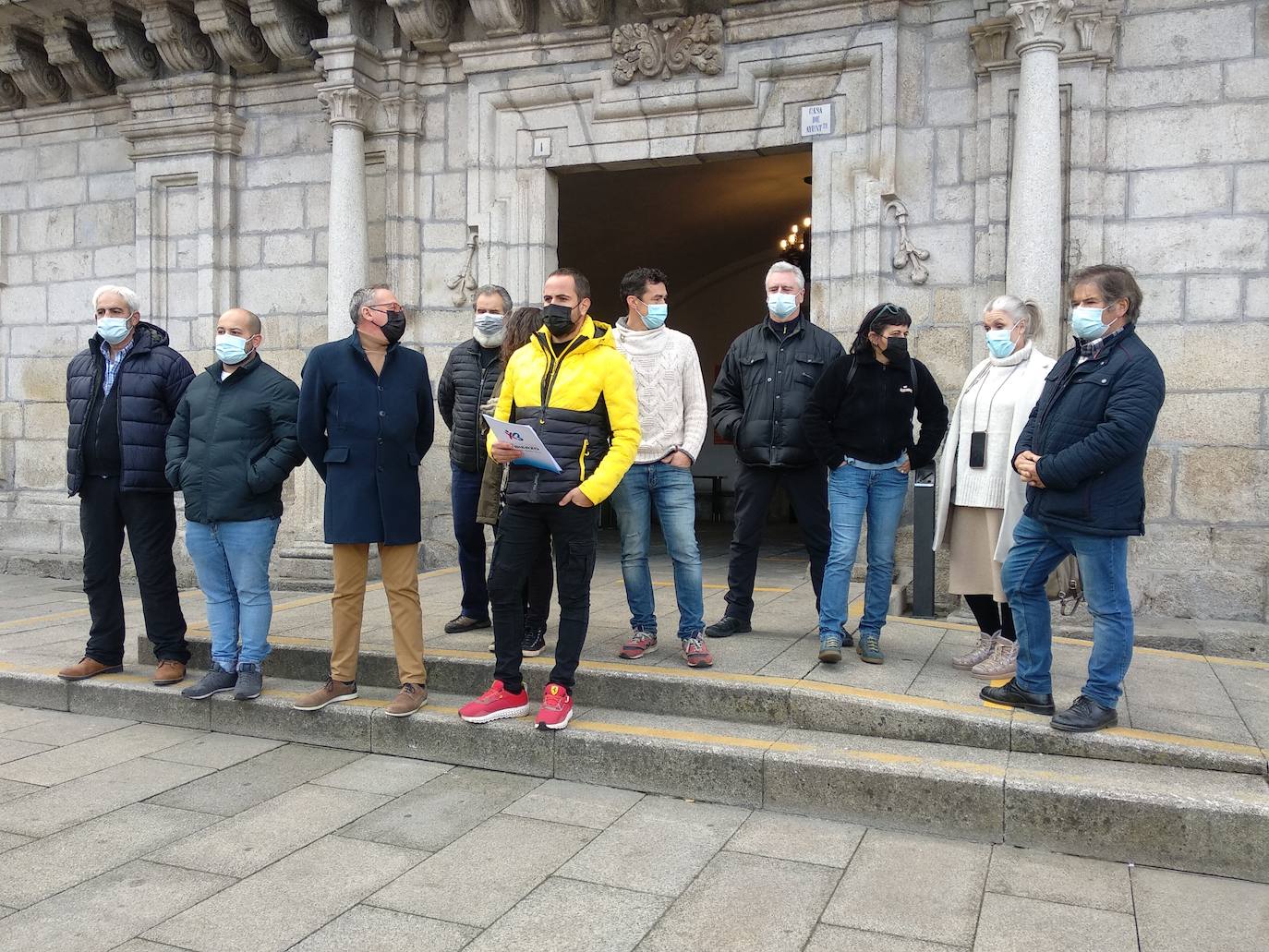 Protesta de las juntas vecinales de Ponferrada contra el PP