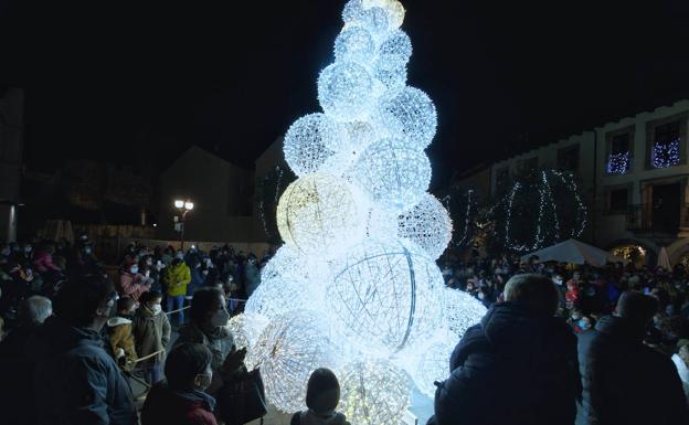 La Navidad ya ilumina Ponferrada