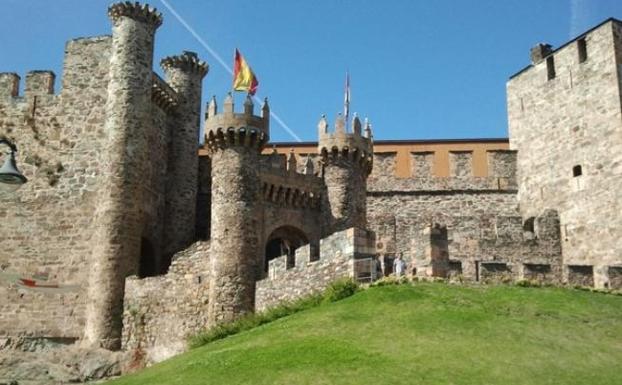 El Castillo de los Templarios y los museos municipales de Ponferrada amplían sus horarios de apertura durante el puente de la Constitución