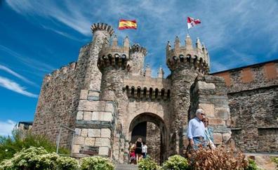 El Castillo de los Templarios y los museos de Ponferrada reciben 4.800 visitantes durante el puente de la Constitución