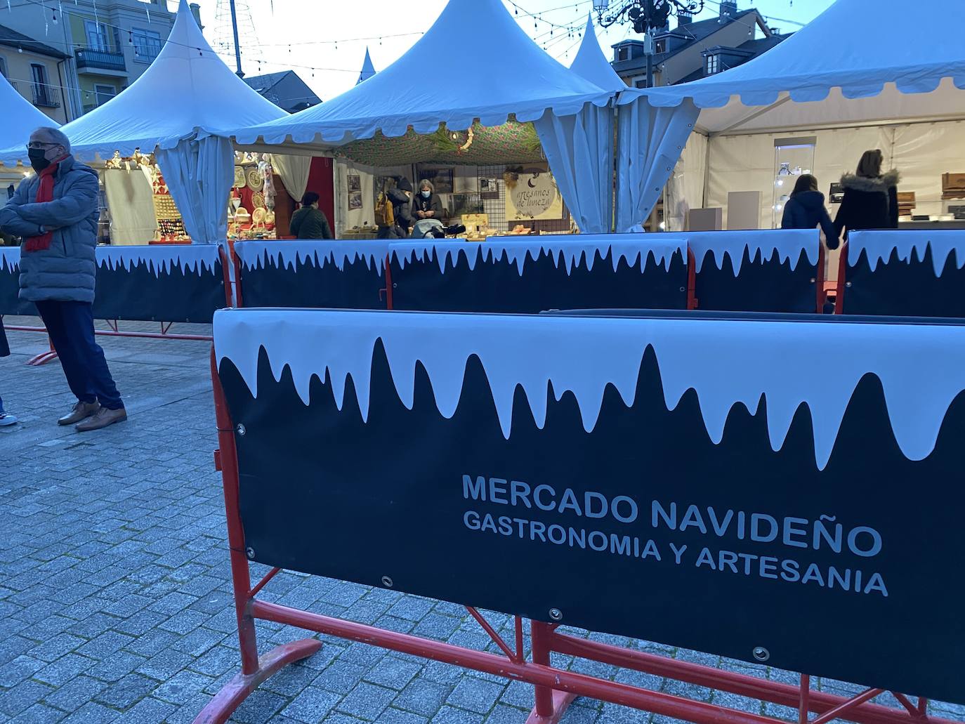 Visita de Papá Noel y Mercadillo Navideño