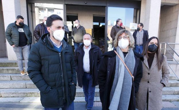 El PSOE insta a la ciudadanía a escoger «oportunidades y futuro» y a dejar atrás «la decadencia y el abandono»