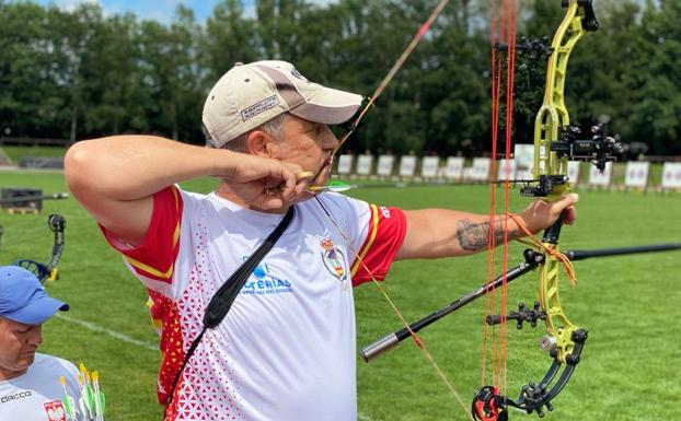 El arquero berciano Fernando Barredo disputará el mundial de Tiro con Arco en Dubai