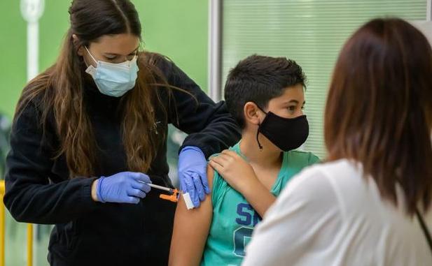 El Área del Bierzo abre la autocita para los menores de 5 a 11 años pendientes de la primera dosis de la vacuna