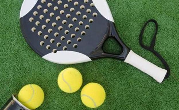 Carracedelo promociona el padel con una masterclass de Mario Bermejo