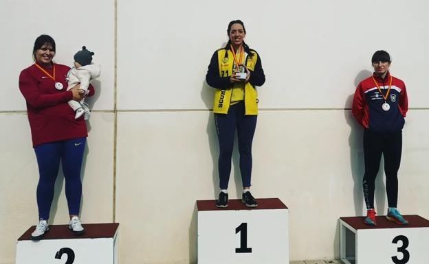 Doblete leonés en la liga autonómica de disco: Inés Venero campeona, Sabina Asenjo plata