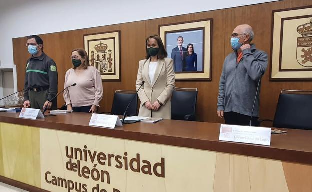 Presentada en el campus de Ponferrada la campaña '#plantemonos contra el fuego 2022'