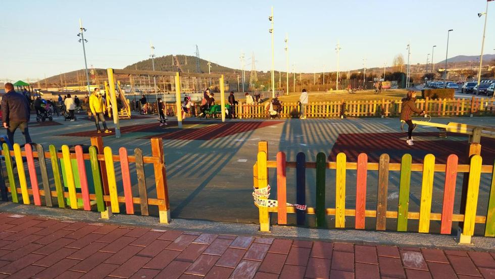 Campaña de reparación y sustitución de mobiliario urbano en los parques infantiles de Ponferrada