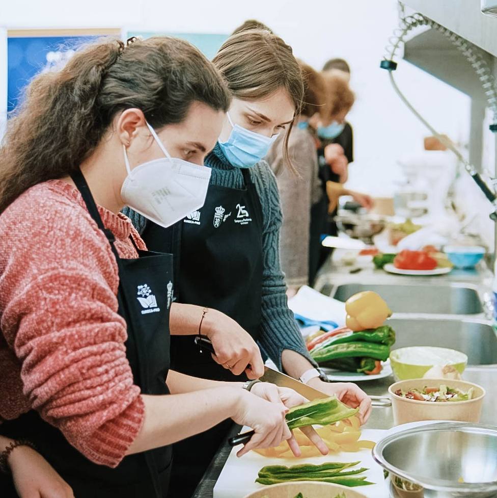 Taller de cocina con sabor a Bierzo en el Campus de la ULE en Ponferrada