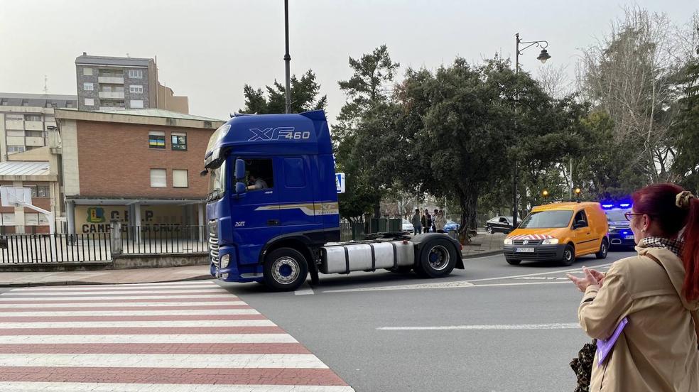 Caravana de camiones en Ponferrada