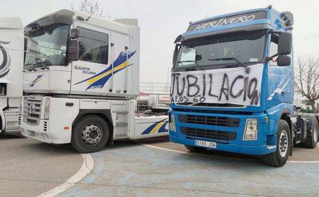 Los transportistas del Bierzo ponen fin al paro «porque podrían verse agraviadas las empresas para las que trabajamos»