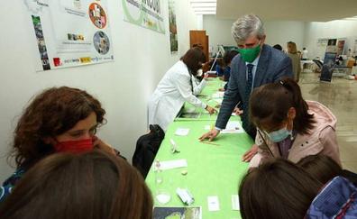 Expociencia 2022 muestra a los alumnos de colegios e institutos del Bierzo las investigaciones del Campus de Ponferrada