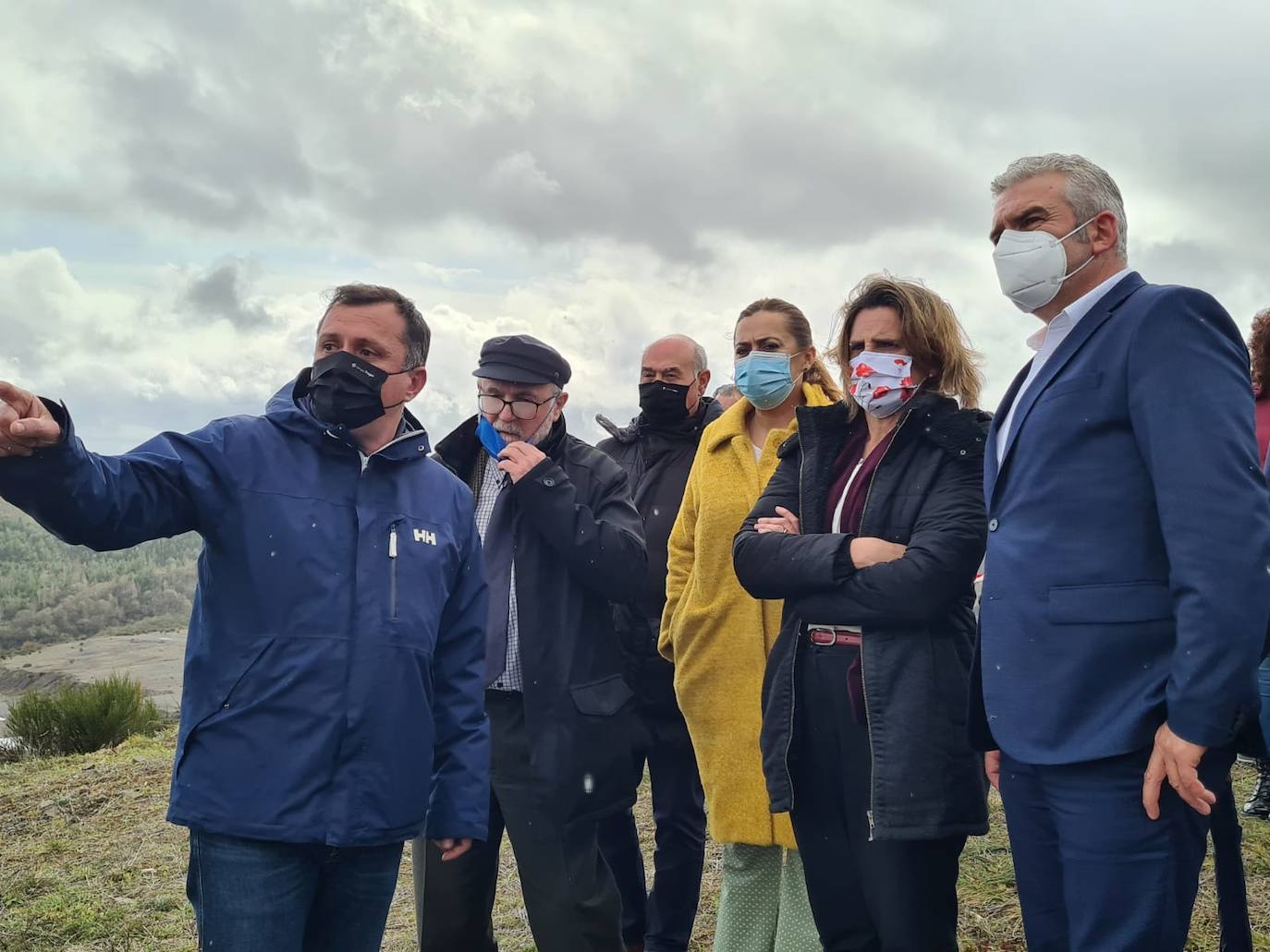 La ministra Teresa Ribera visita Igüeña