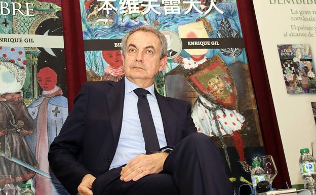 Zapatero: «Cuando los chinos descubran 'El Señor de Bembibre' y lo que es El Bierzo no tendrán más remedio que venir masivamente aquí»