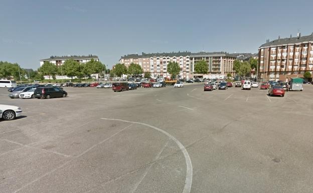 Parking del Albergue de Peregrinos en Ponferrada./