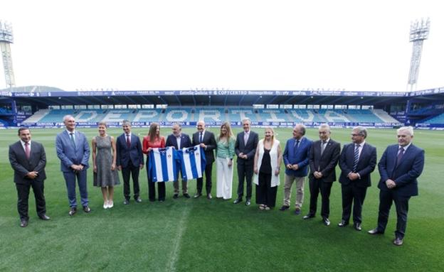 Carnero apuesta por un plan de transformación de las delegaciones territoriales de la Junta para «simplificar la vida de los ciudadanos»