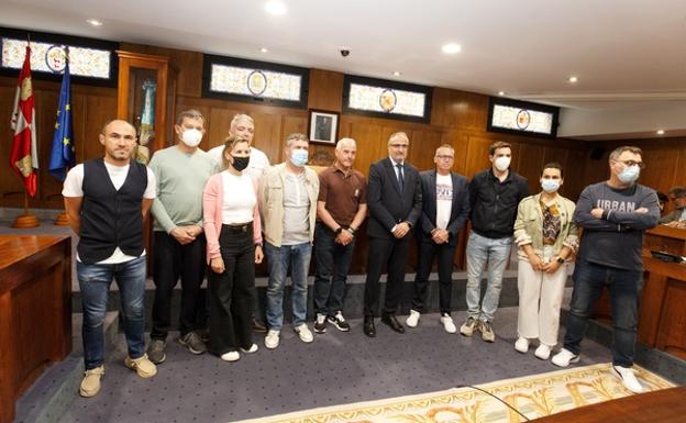 Ayuntamiento y sindicatos firman la Relación de Puestos de Trabajo que «dará estabilidad» a la plantilla municipal