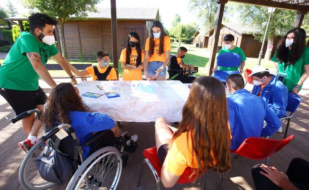 Aspaym organiza dos escape room en Cubillos del Sil para fomentar la inclusión