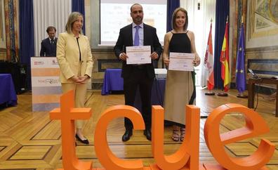 Investigadores del Campus de Ponferrada recogen el segundo premio del certamen 'Desafío Universidad Empresa'