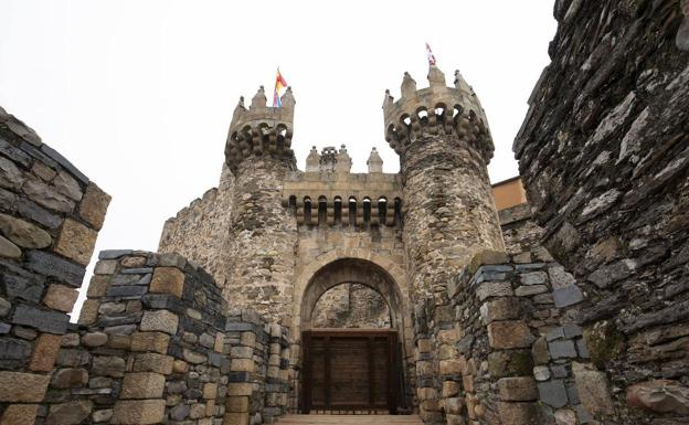 Una ponencia sobre la historia del castillo de los Templarios clausura un curso de verano de la Uned