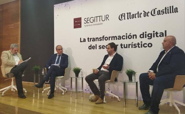 Ponferrada expone en Valladolid sus proyectos de digitalización para proteger el patrimonio de la Tebaida y City Lab