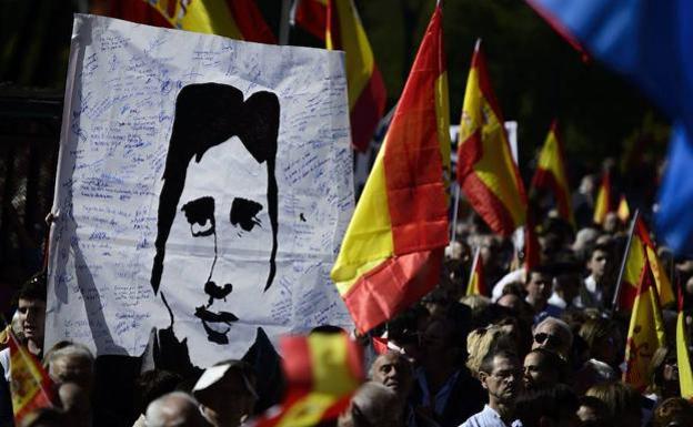 Imagen de archivo de una manifestación en memoria de Miguel Ángel Blanco./AFP