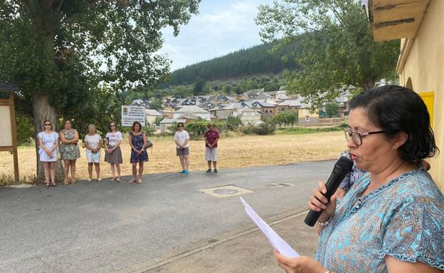 'La violencia de género no llega a ningún sitio', el grito de Castropodame contra la agresión machista en Bembibre