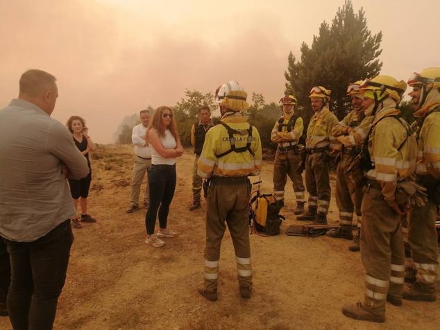 Puesto de mando en el incendio de Fuentes de Oliva