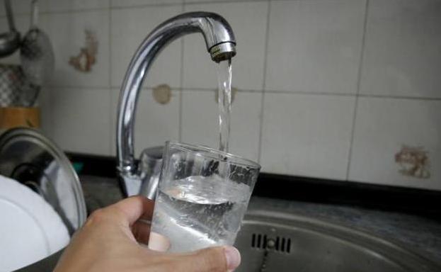 Ponferrada augura problemas de agua con la traída del Oza al 75% y teme que las cisternas deberán abastecer a más pueblos