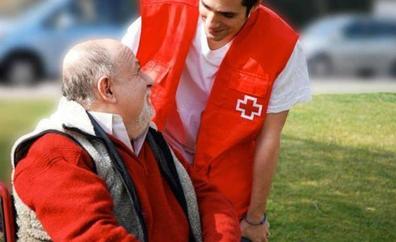 Cruz Roja de Bembibre organiza una charla de prevención de timos, engaños y robos a las personas mayores