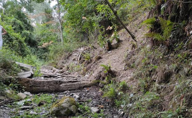 Cs Ponferrada denuncia el «abandono» que sufre Valdecañada con una captación «en lamentable estado» y sin cobertura móvil