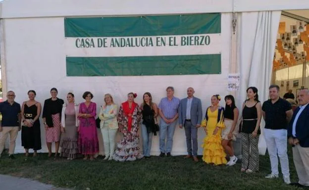 Apertura de la carpa de la Casa de Andalucía en El Bierzo en las fiestas de la Encina.