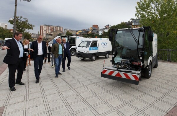 Presentación del nuevo servicio de limpieza viaria de Ponferrada.
