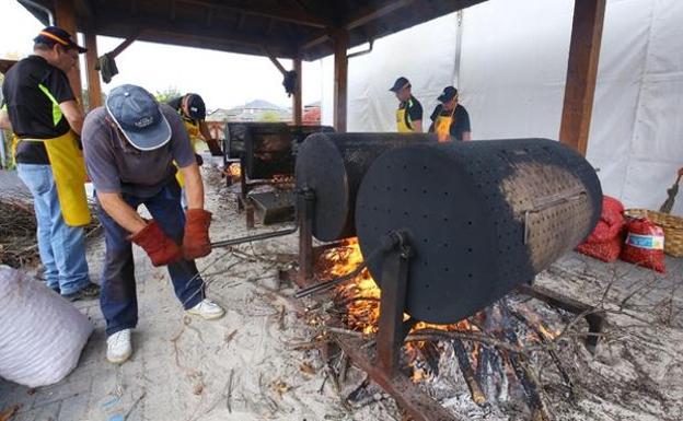 Páramo del Sil celebra el 5 y 6 de noviembre su tradicional magosto y mercado