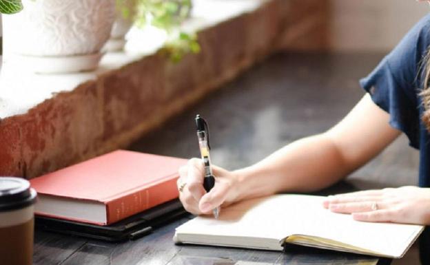 Eduardo Keudell retoma en Bembibre el seminario de literatura e introducción a la escritura
