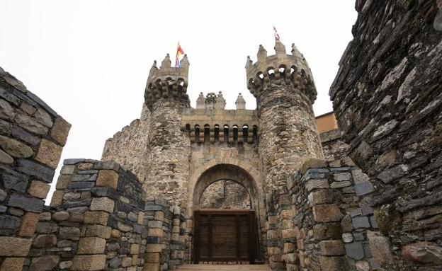 El Castillo de Ponferrada se abre a los escolares de la provincia de la mano del CRIE de Páramo del Sil