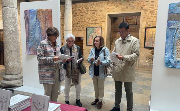 Ponferrada elabora un catálogo de 'Ofrenda', la exposición de la artista berciana Ángela Merayo