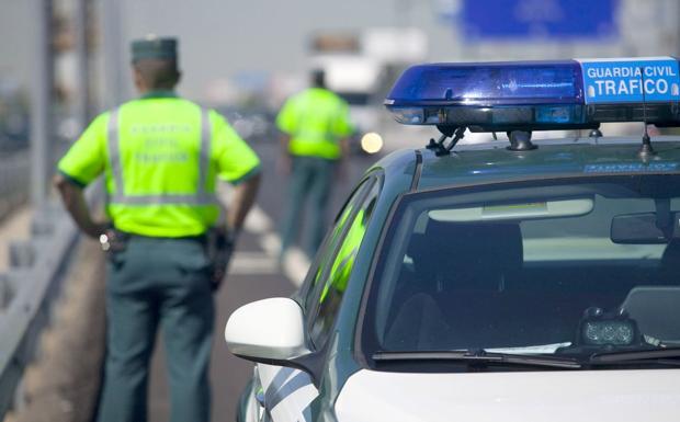 Colisión múltiple de tres turismos sin heridos en la A-6, sentido Madrid, a la altura de Bembibre