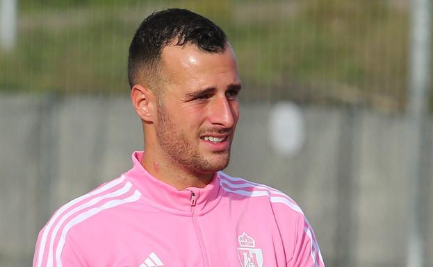 La Deportiva oficializa la llegada de Ale Díez