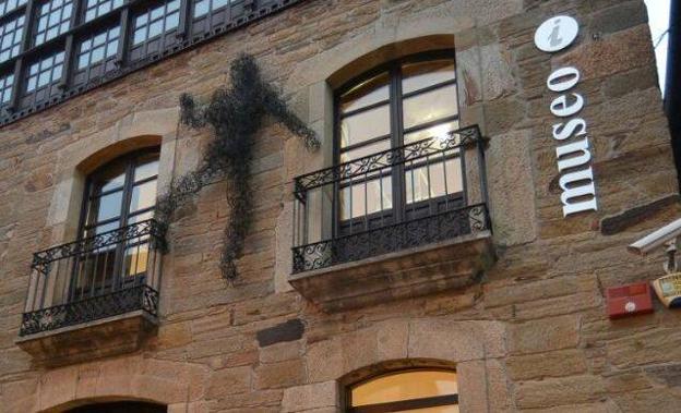 Ricardo Chao presenta en el Museo Arqueológico de Cacabelos su libro sobre la historia de los reyes de León