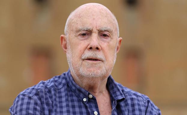 Fallece a los 87 años el escritor berciano Raúl Guerra Garrido, Premio Nacional de las Letras 2006