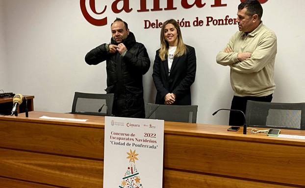 Ponferrada busca potenciar el comercio local en Navidad con el concurso de escaparates