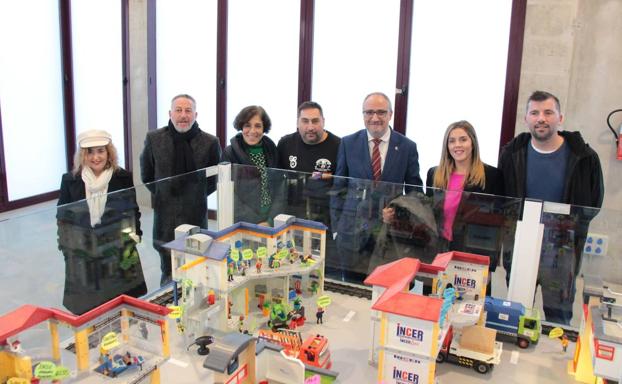 Ponferrada inaugura un belén en clave local