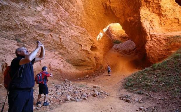 Más de 26.000 turistas optaron por la visita guiada a Las Médulas a lo largo de este año