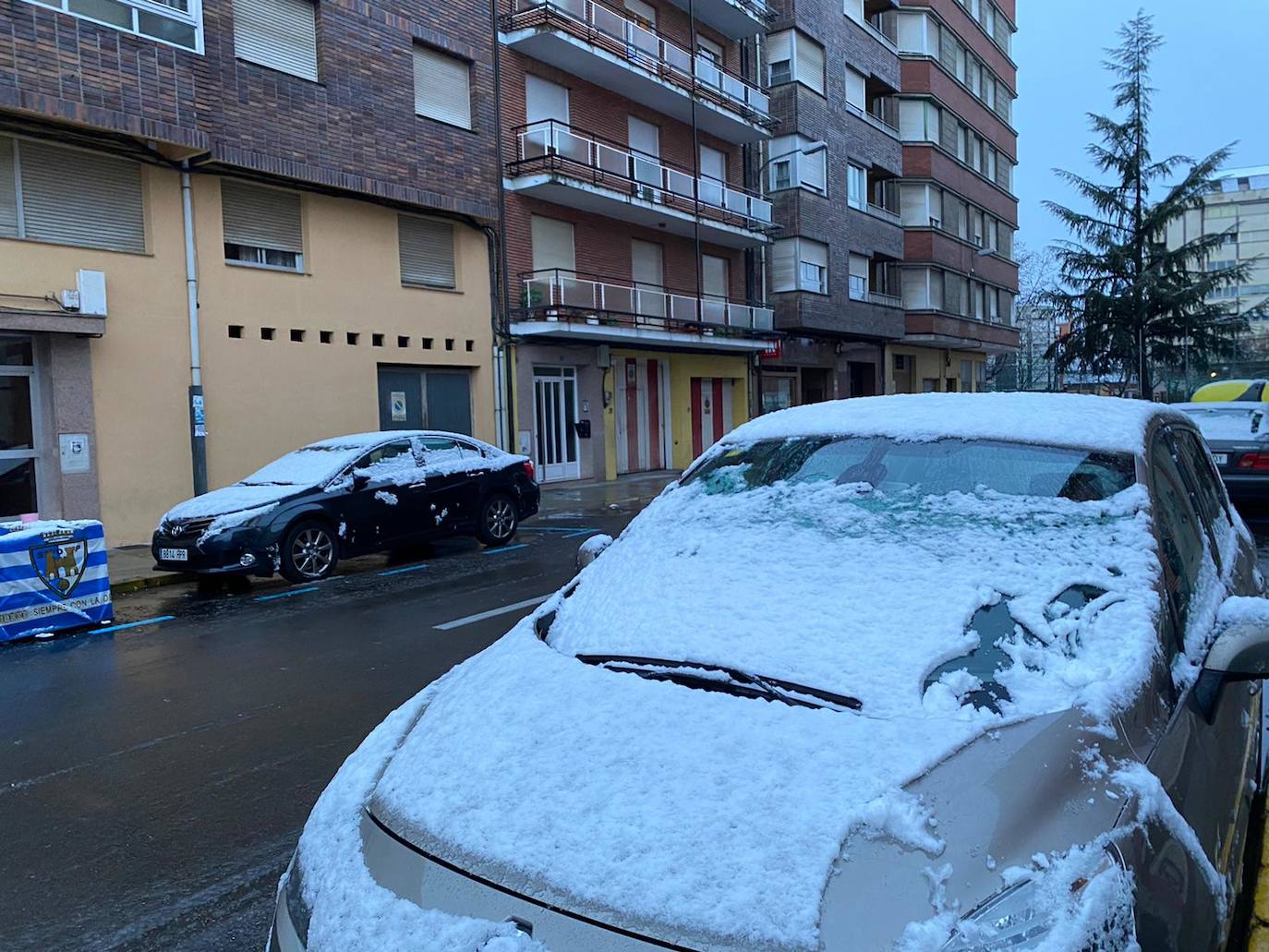 Ponferrada se tiñe de blanco