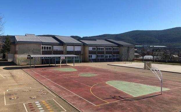 Cupa y Fabero piden al Miteco una subvención de 1,2 millones para rehabilitar el colegio La Cortina