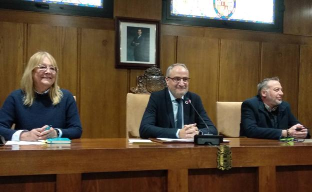 Ponferrada exige a la Junta una ambulancia más de Urgencias para acabar con las «deficiencias frecuentes» en el servicio