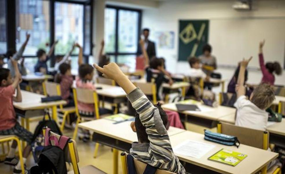 UGT Bierzo denuncia el «total abandono y ahogo económico» de los docentes itinerantes
