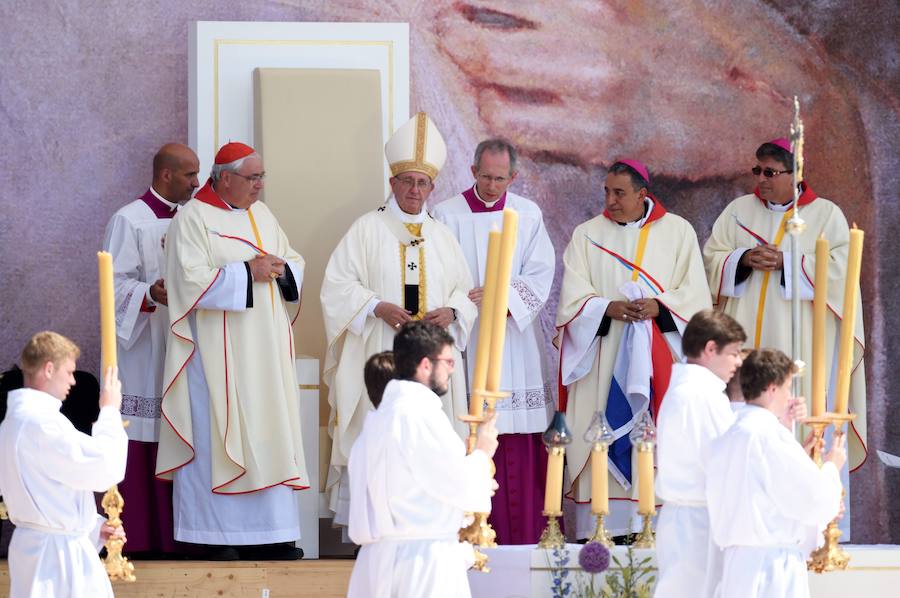 El Papa clausura la JMJ de Polonia con una misa multitudinaria