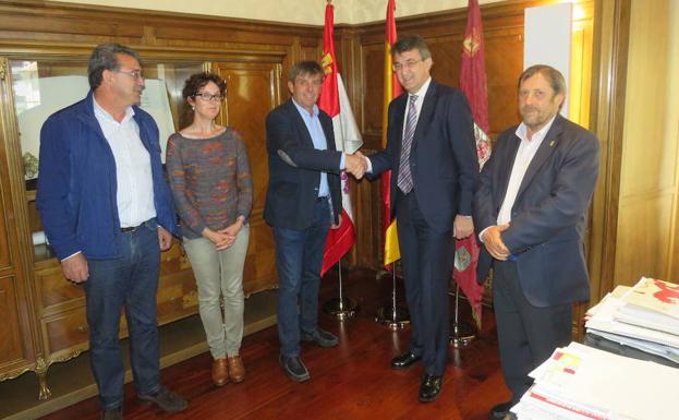 La Diputación firma un convenio para apoyar el funcionamiento de la Lonja Agropecuaria de Precios